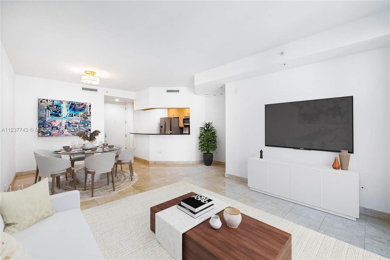 801 Brickell Key Blvd - Photo 1