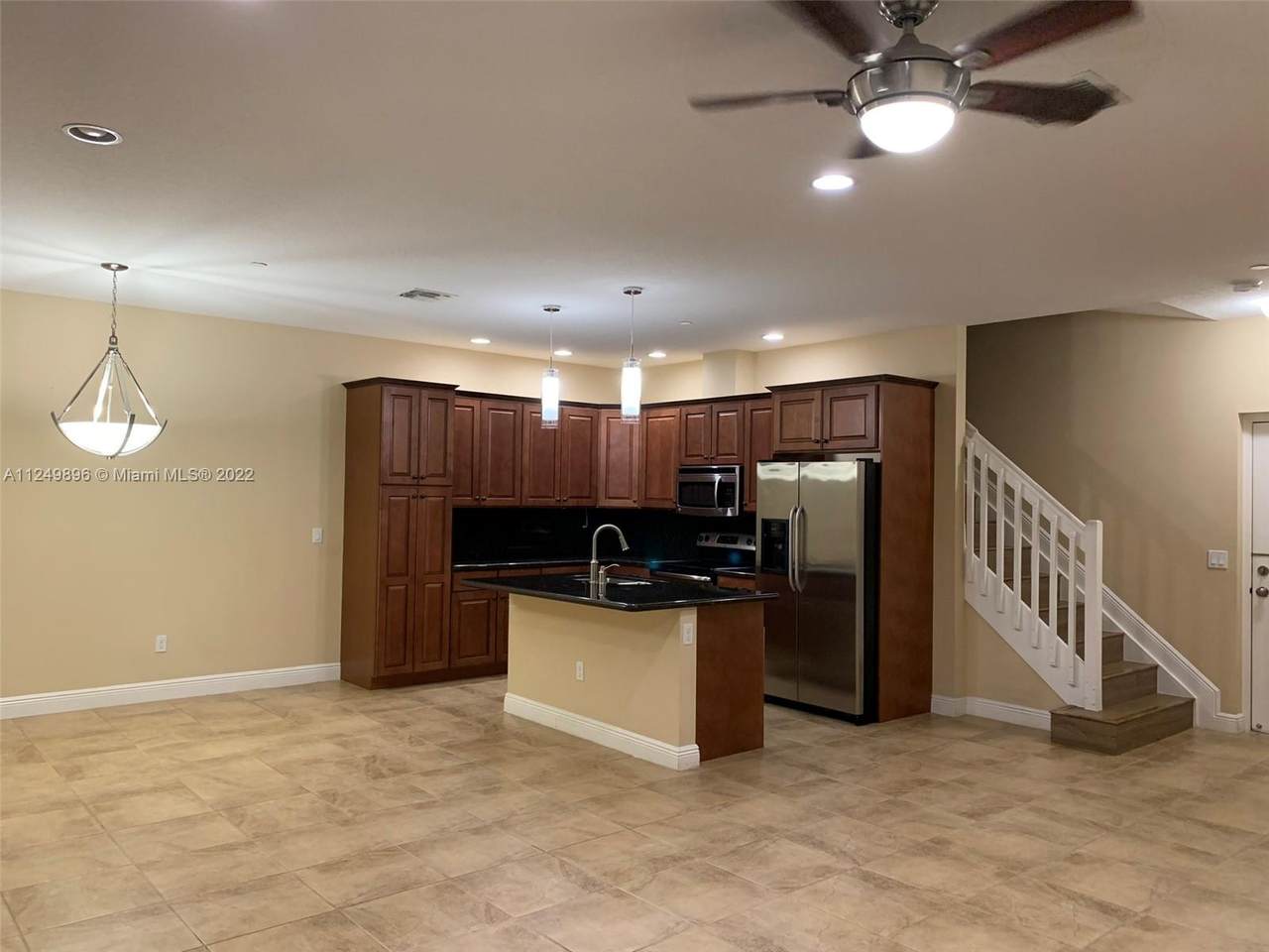 4304 Cascada Cir - Photo 1