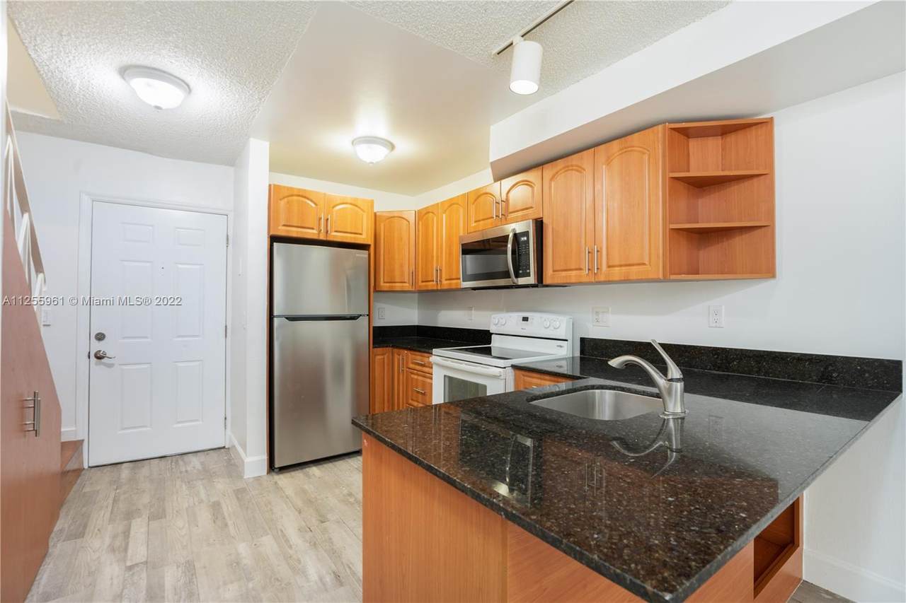 3239 Trade Ave - Photo 1