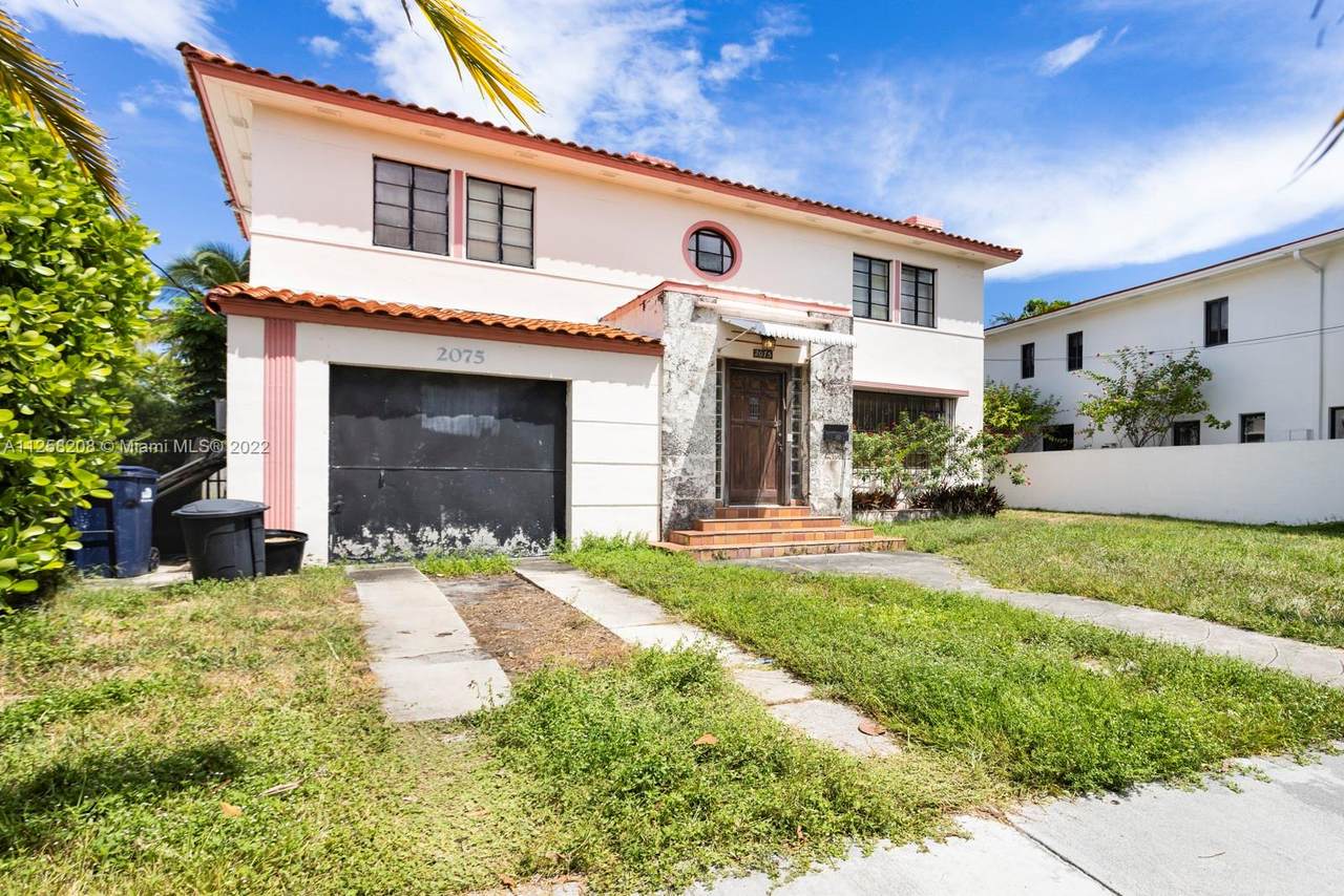 2075 Bay Rd - Photo 1