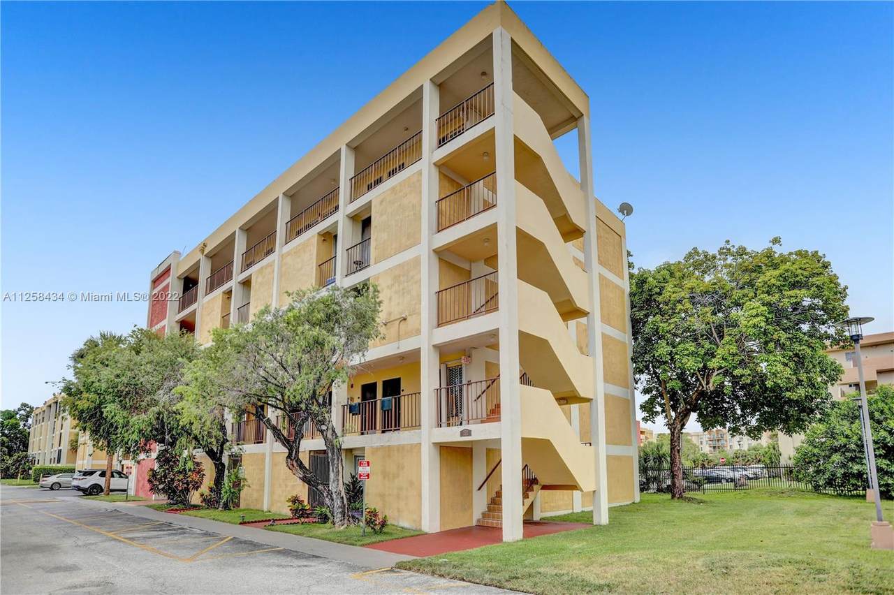 9220 Fontainebleau Blvd - Photo 1