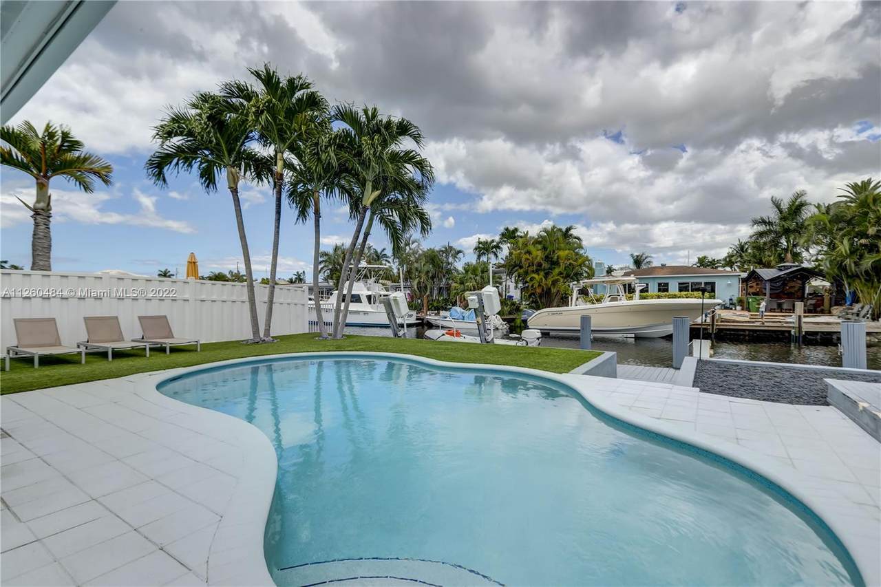 1300 Mango Isle - Photo 1