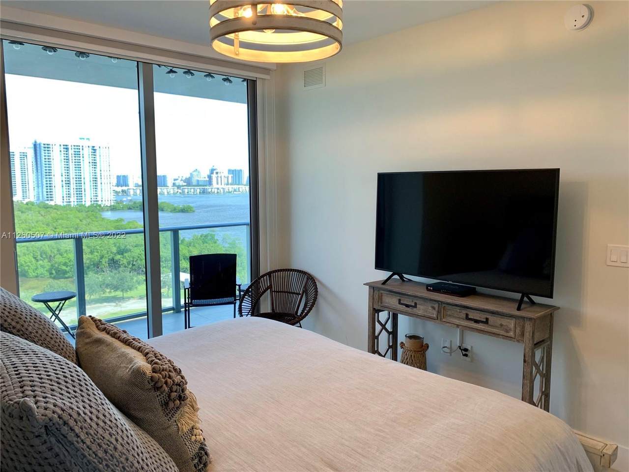 16385 Biscayne Blvd - Photo 1