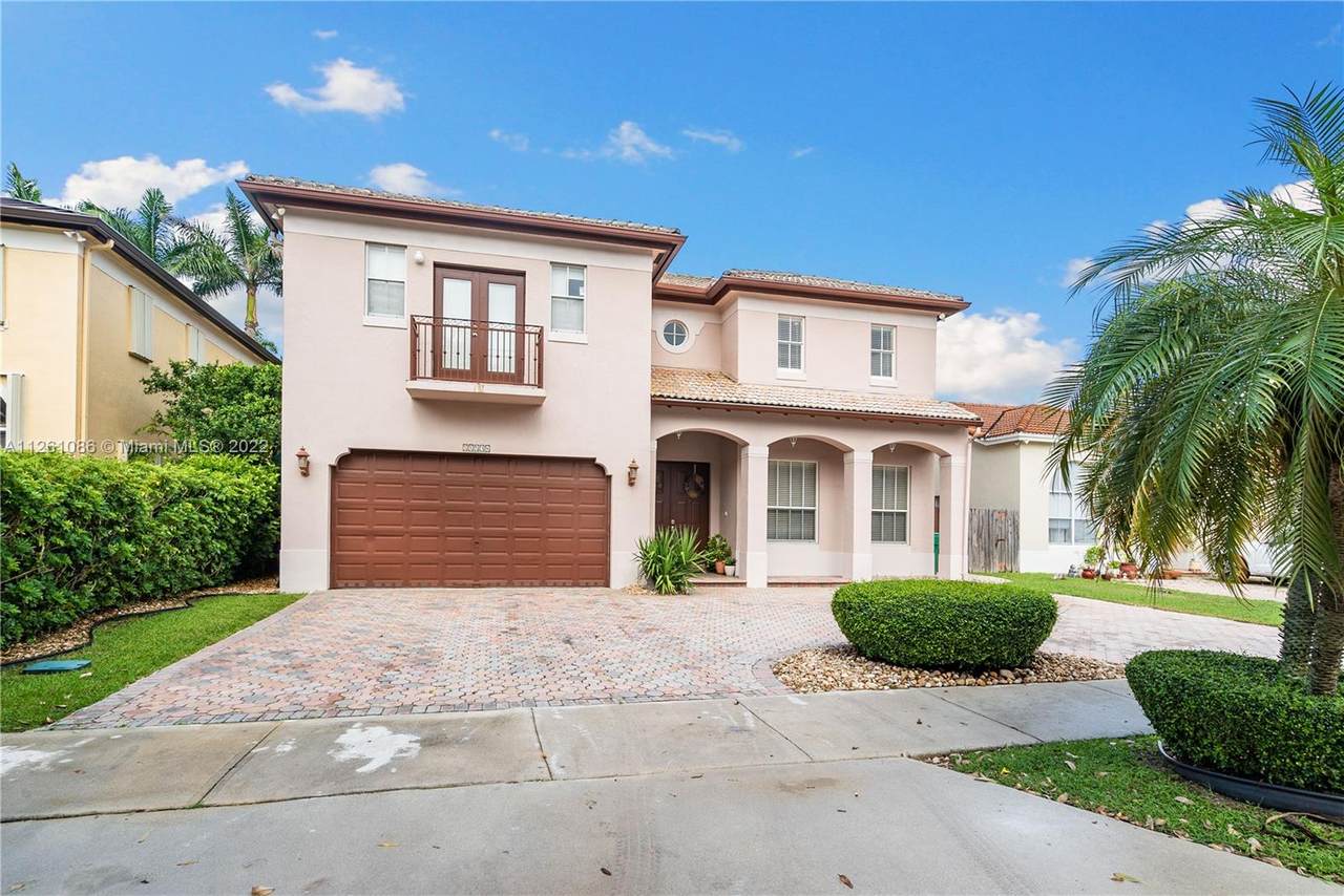 11534 152nd Ct - Photo 1