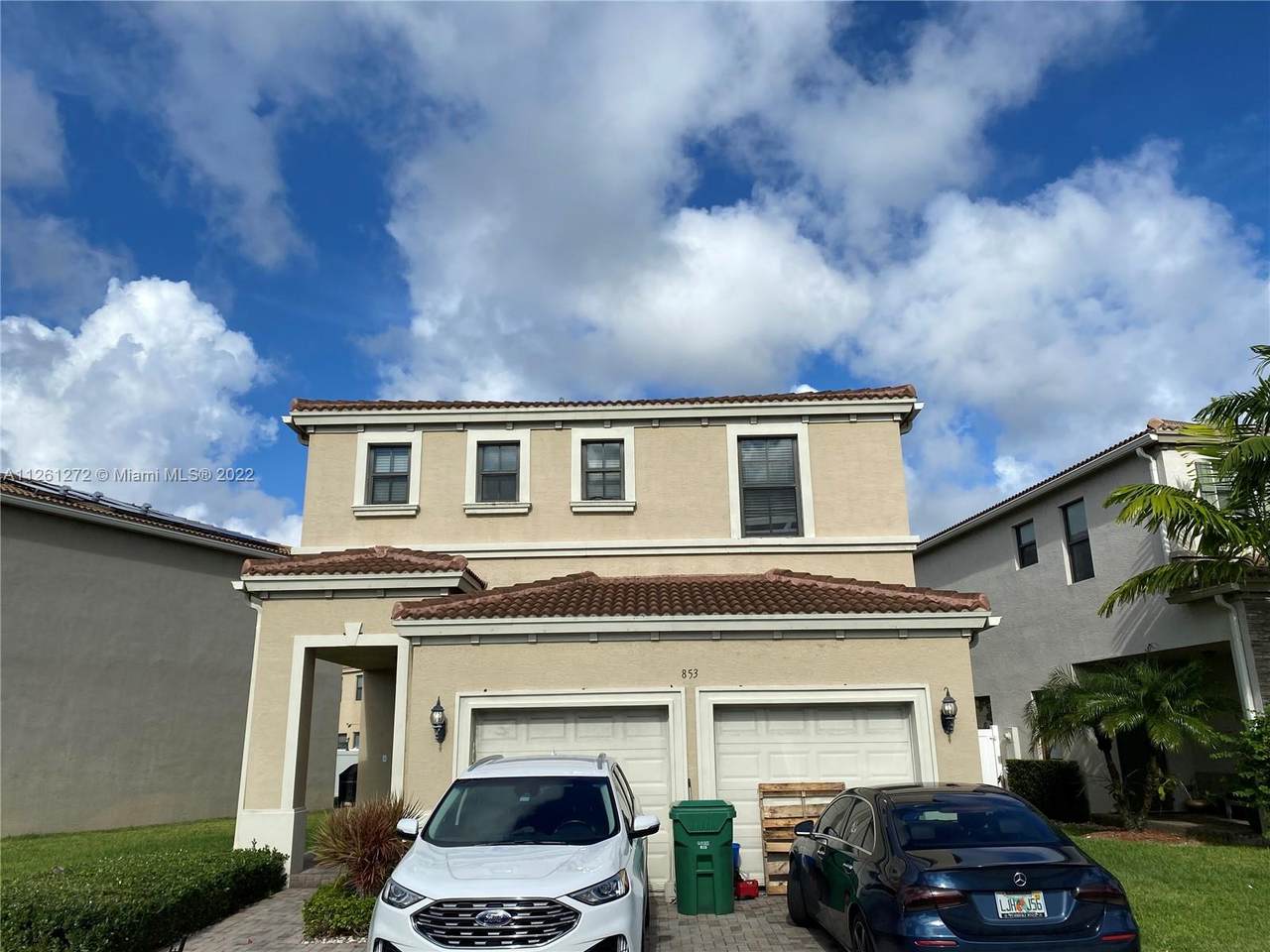 853 191 Street - Photo 1