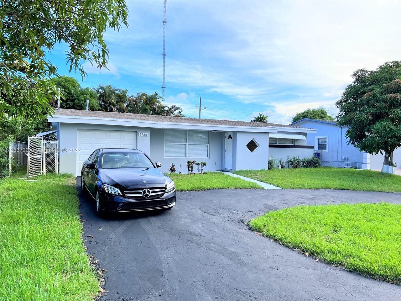 6720 Azalea Dr - Photo 1
