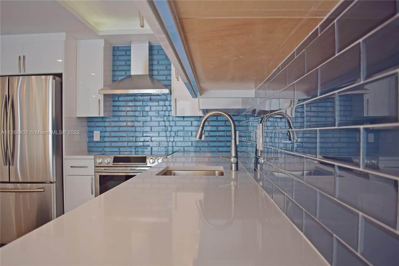 401 Ocean Dr - Photo 1