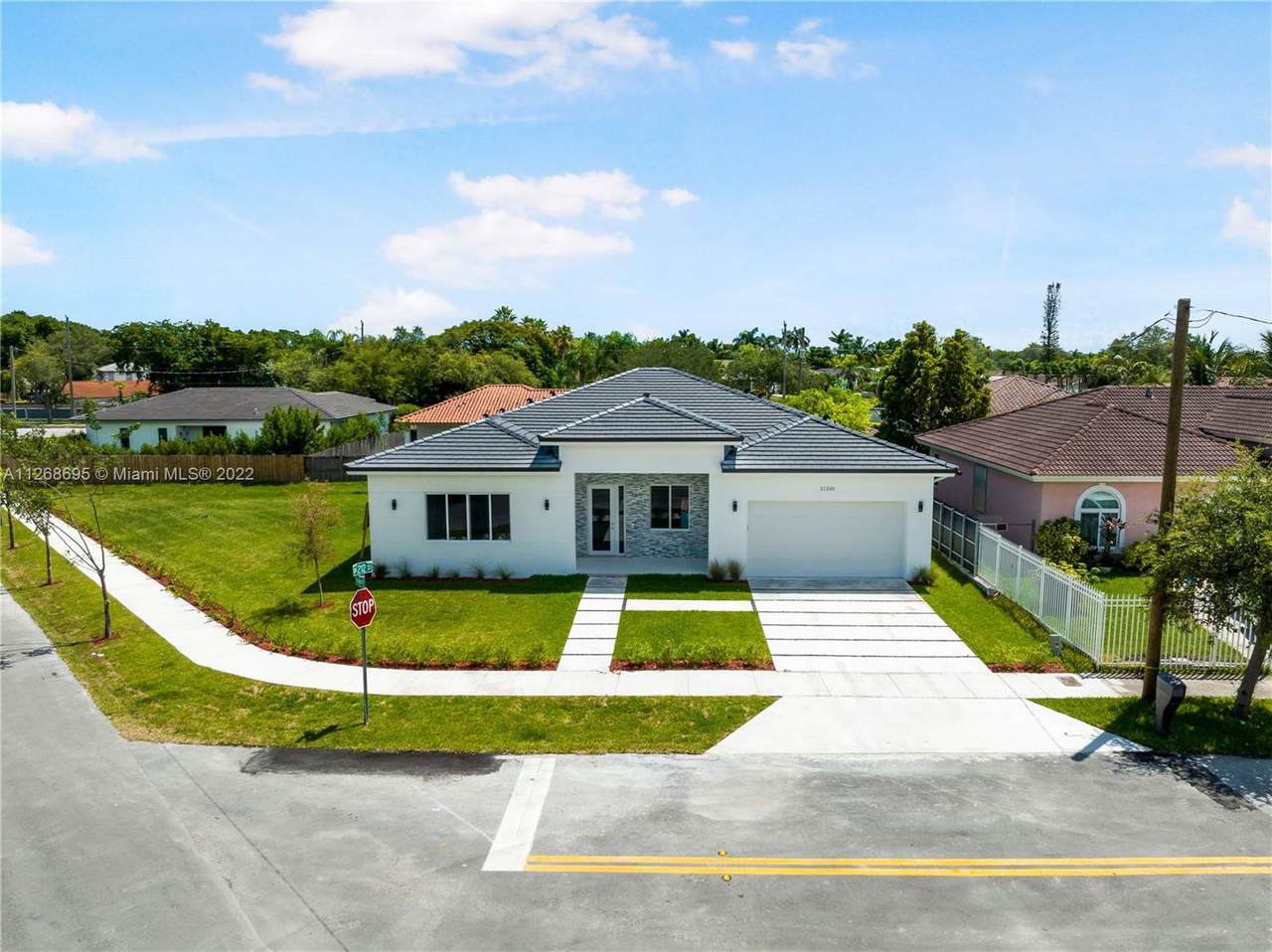 21205 Ingraham Av Rd - Photo 1