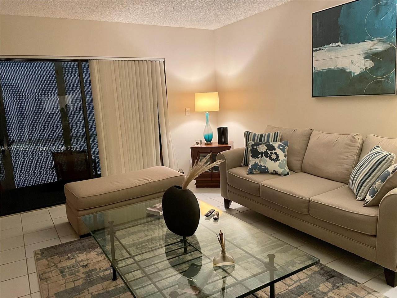 6575 Oakland Park Blvd - Photo 1