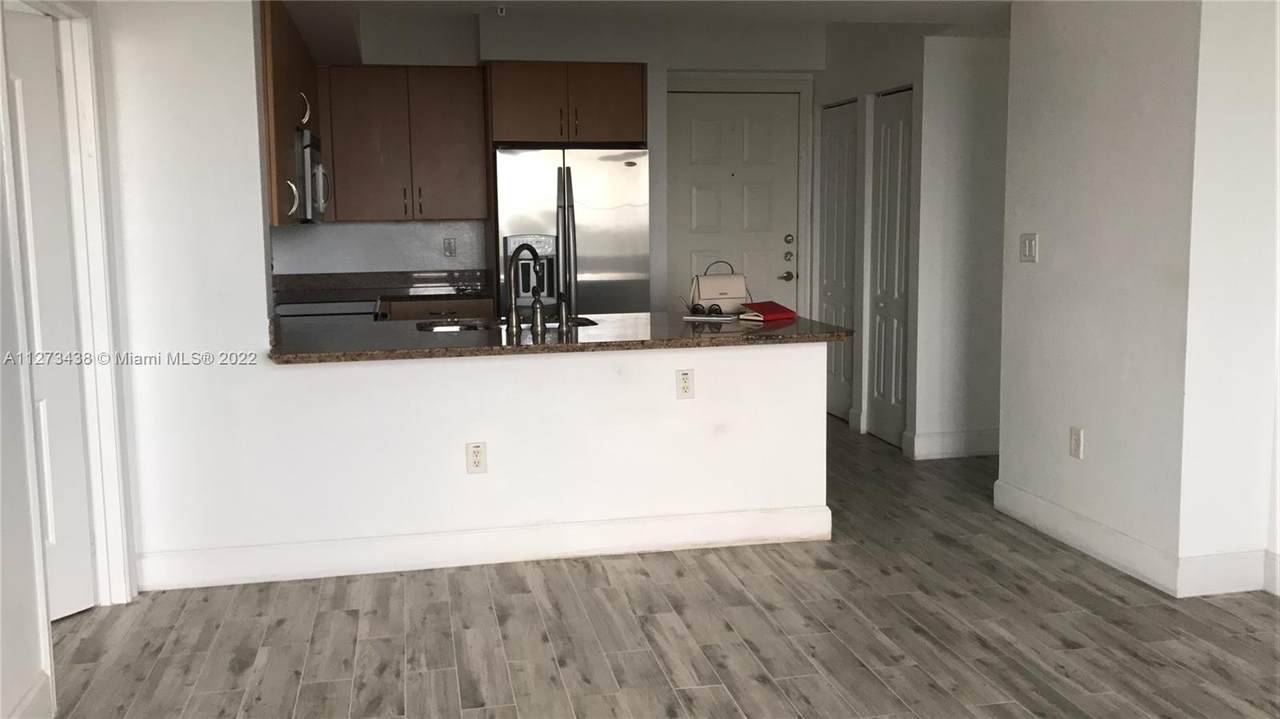 1830 Radius Dr - Photo 1