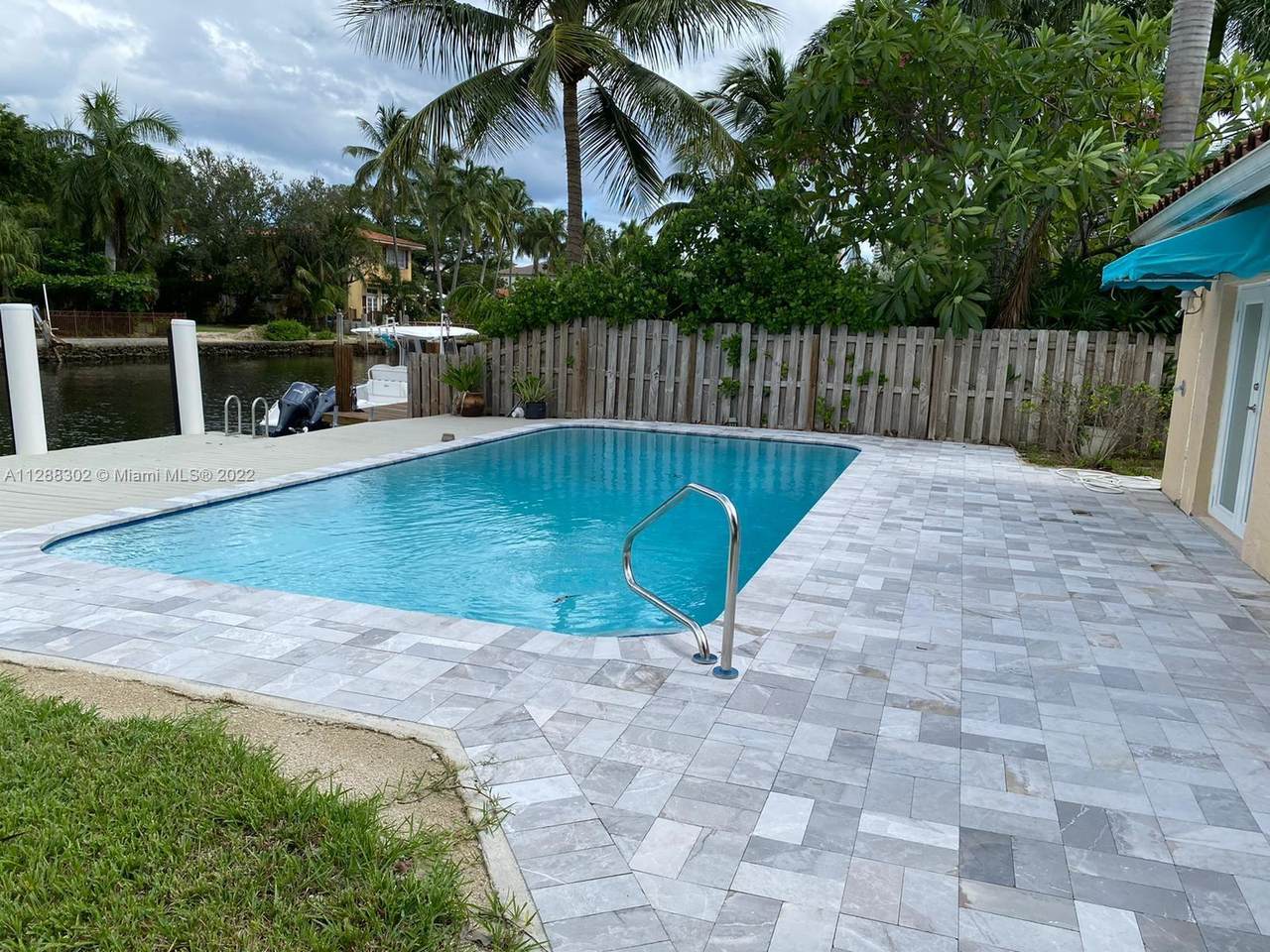 2313 Las Olas Blvd - Photo 1