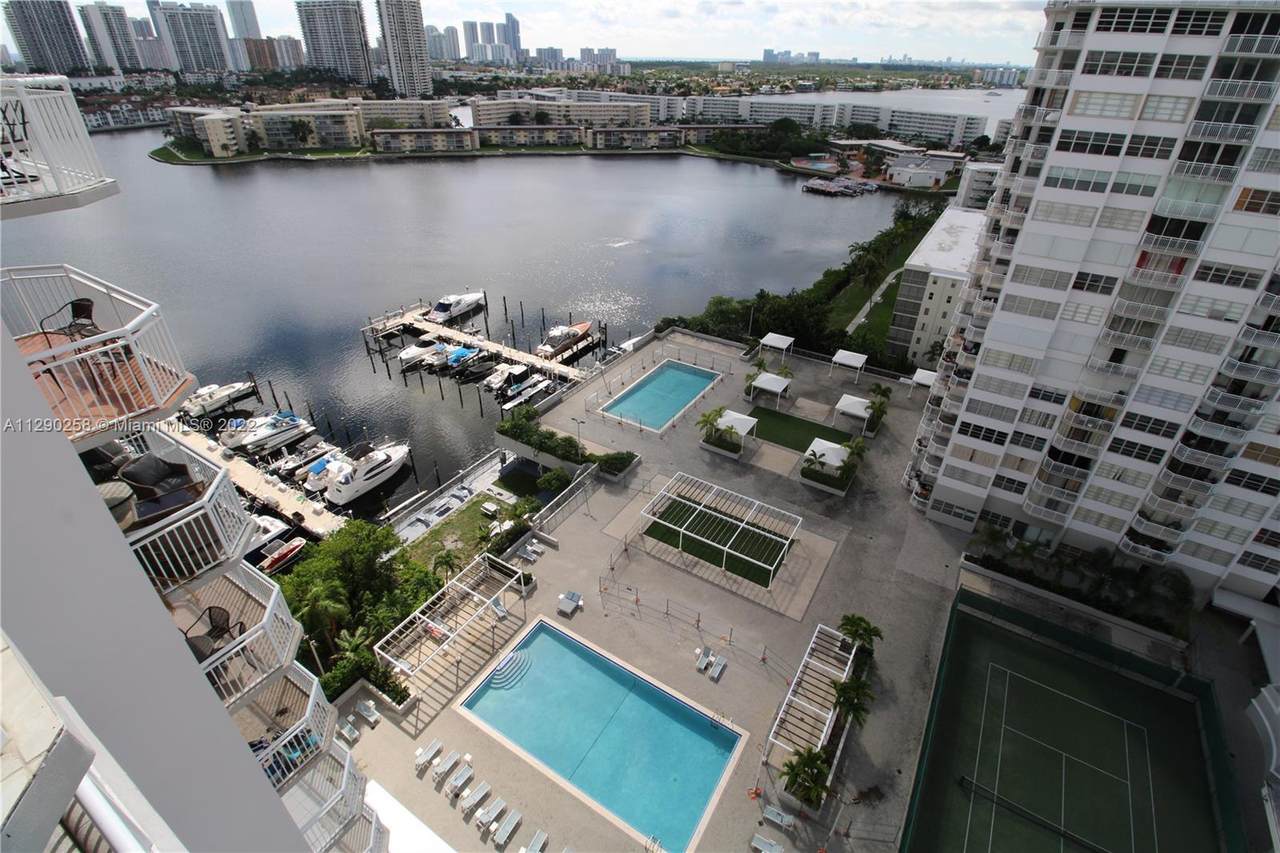 18061 Biscayne Blvd - Photo 1