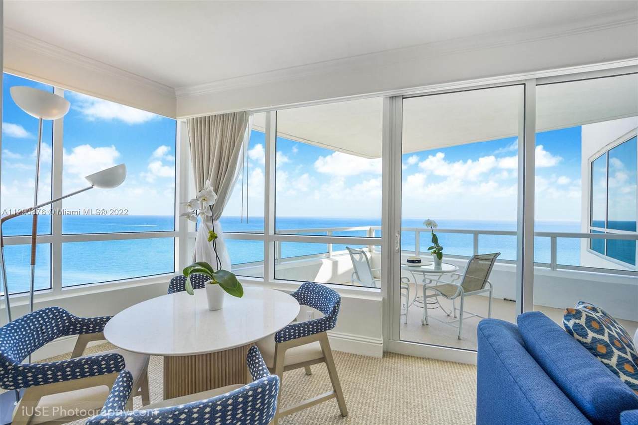 4401 Collins Ave - Photo 1