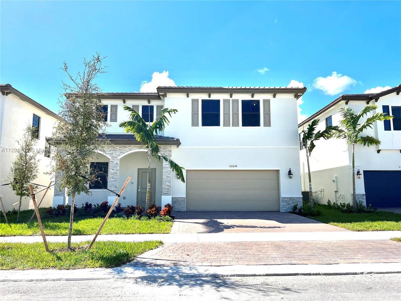 22618 131st Ave - Photo 1