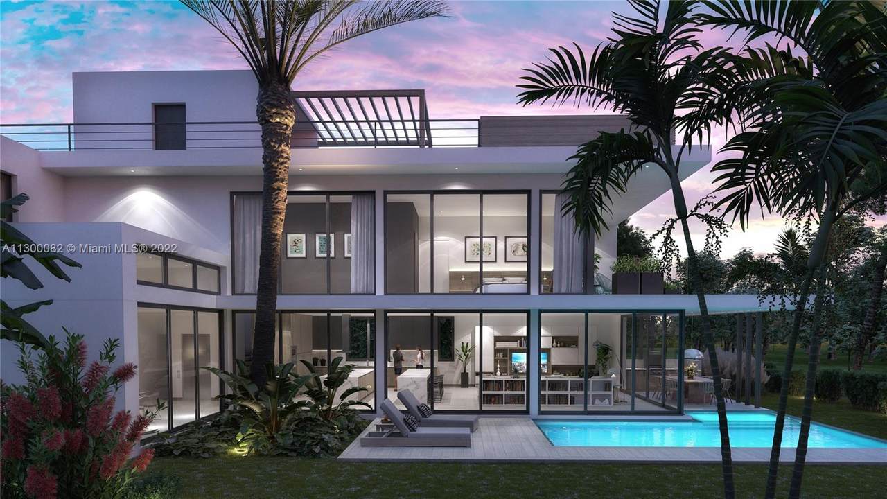 2100 Miami Ave - Photo 1