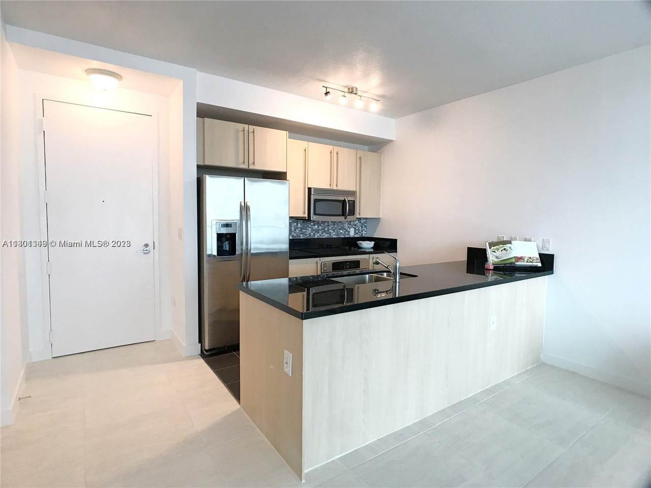 79 12th St - Photo 1