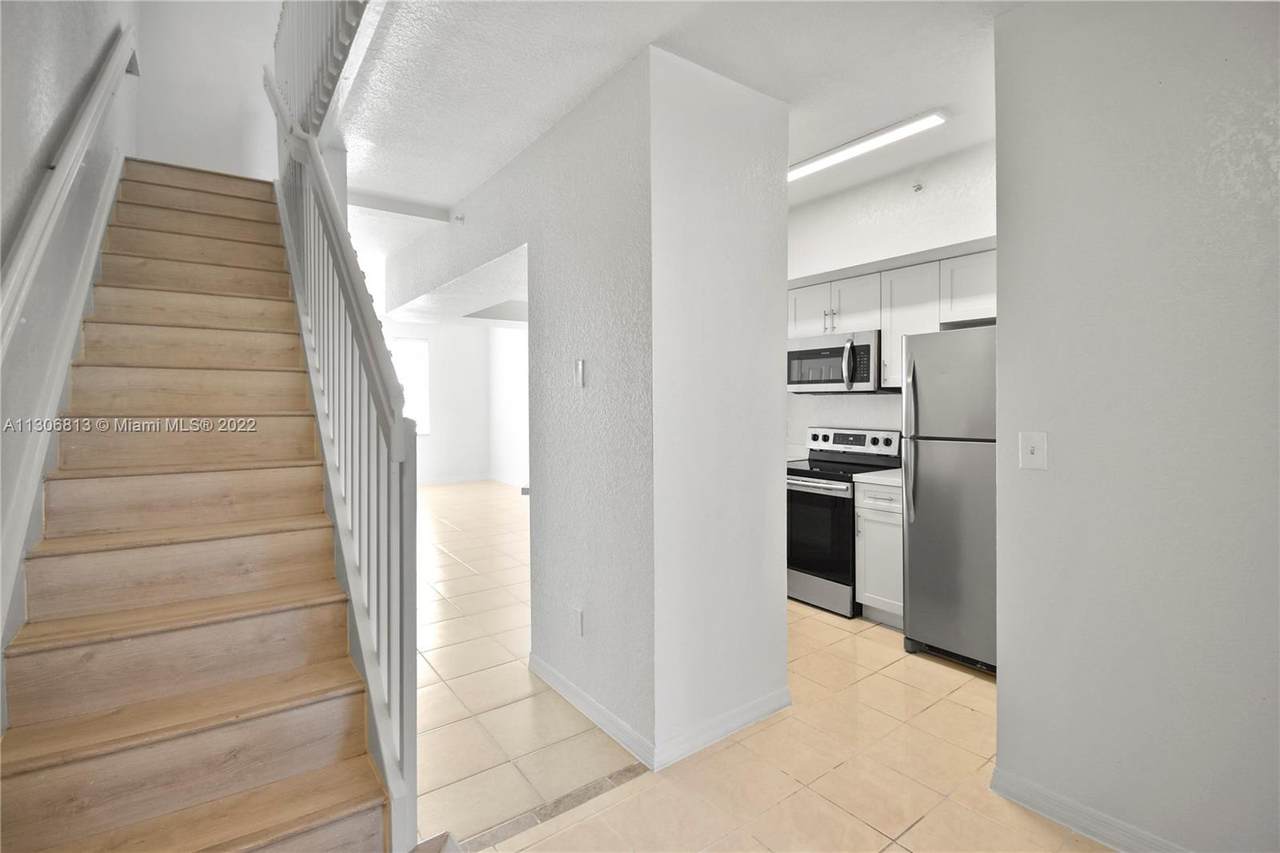705 148th Ave - Photo 1