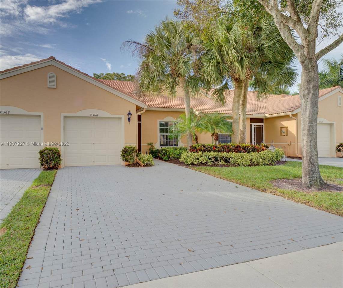 8366 Logia Cir - Photo 1