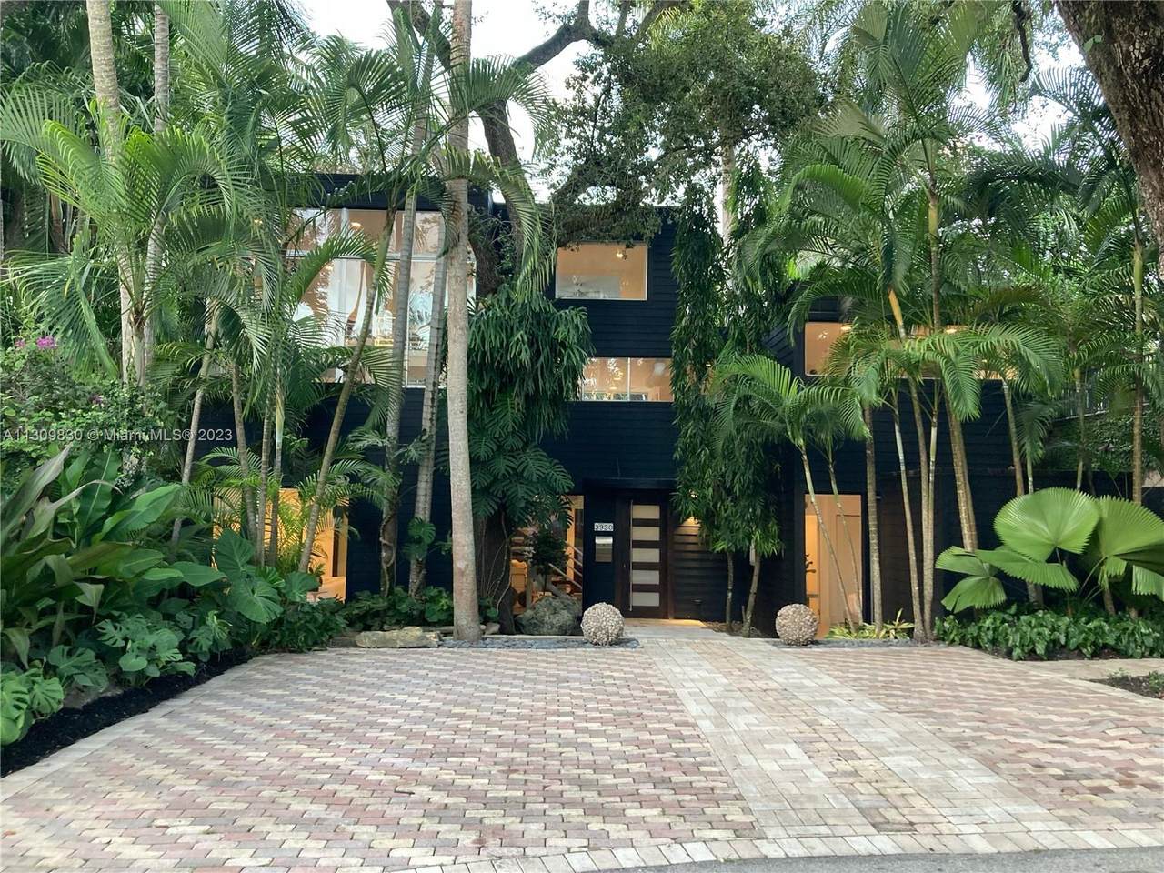 3930 Utopia Ct - Photo 1