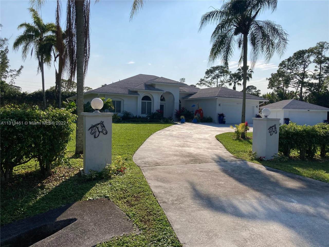 8570 Yearling Drive - Photo 1