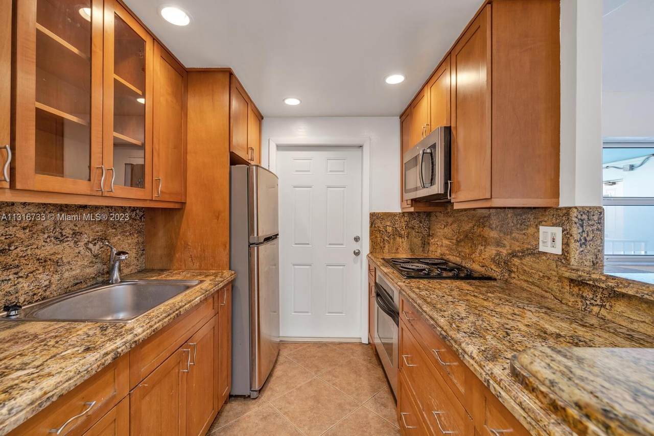 801 Meridian Ave - Photo 1
