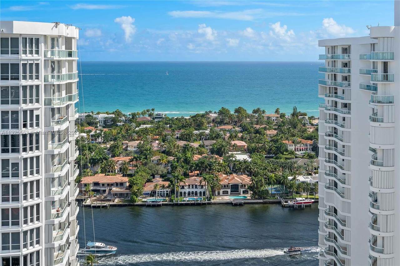 21055 Yacht Club Dr - Photo 1