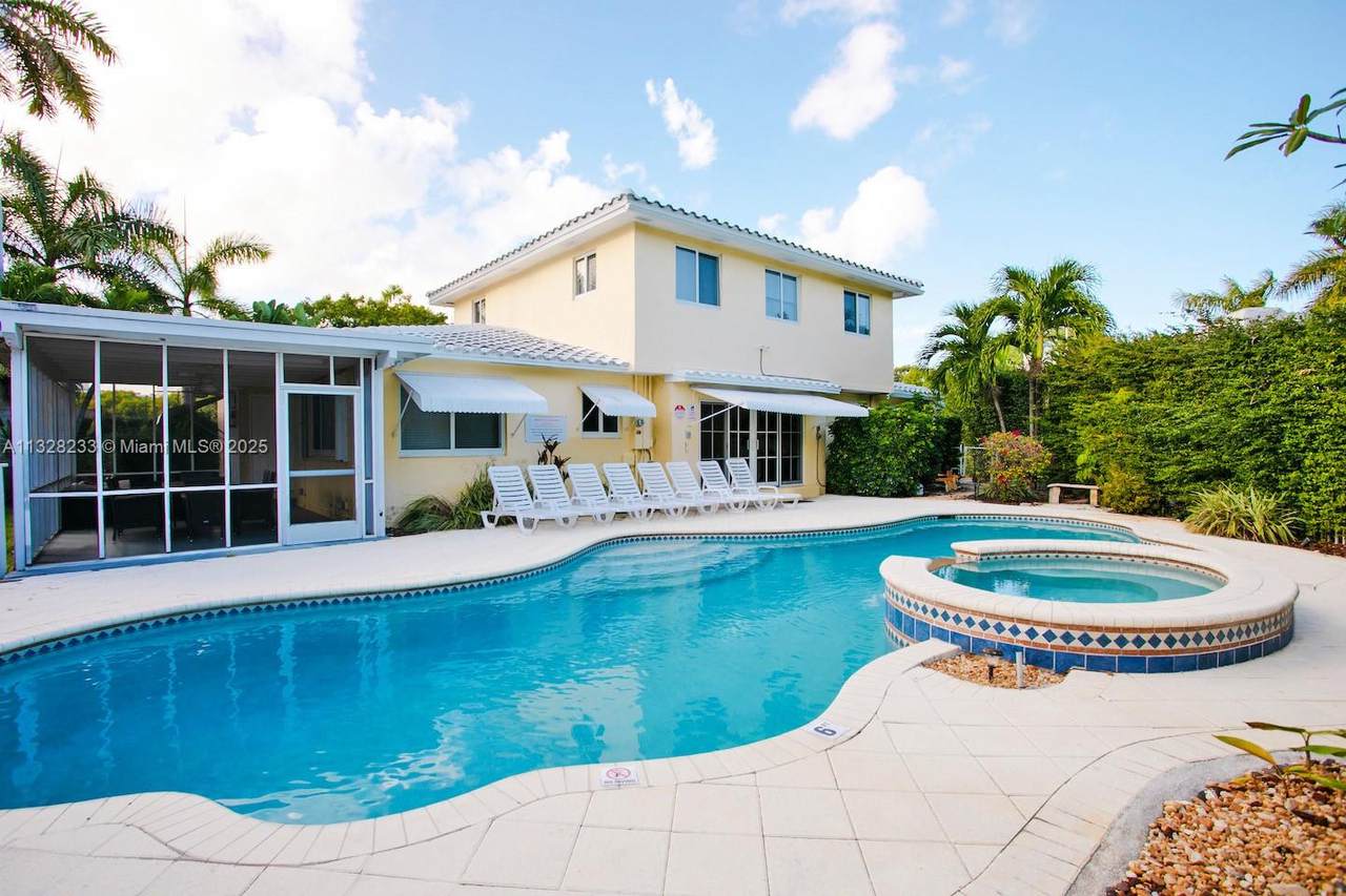 809 17th Ave - Photo 1