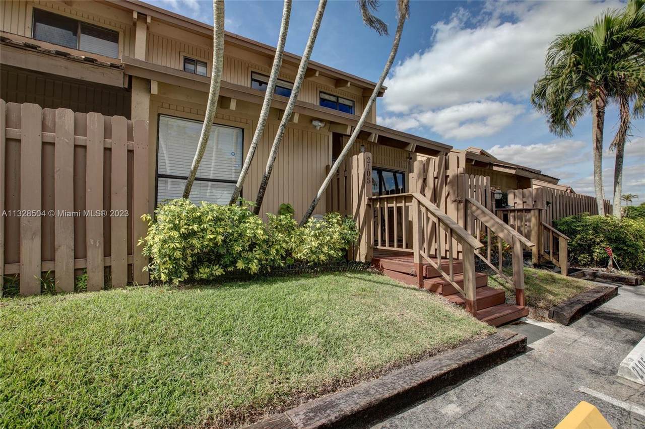 2105 82nd Ave - Photo 1
