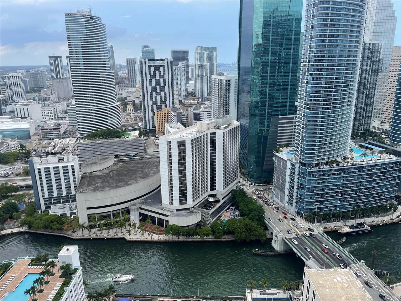 https://bt-photos.global.ssl.fastly.net/miami/1280_boomver_2_A11419927-2.jpg