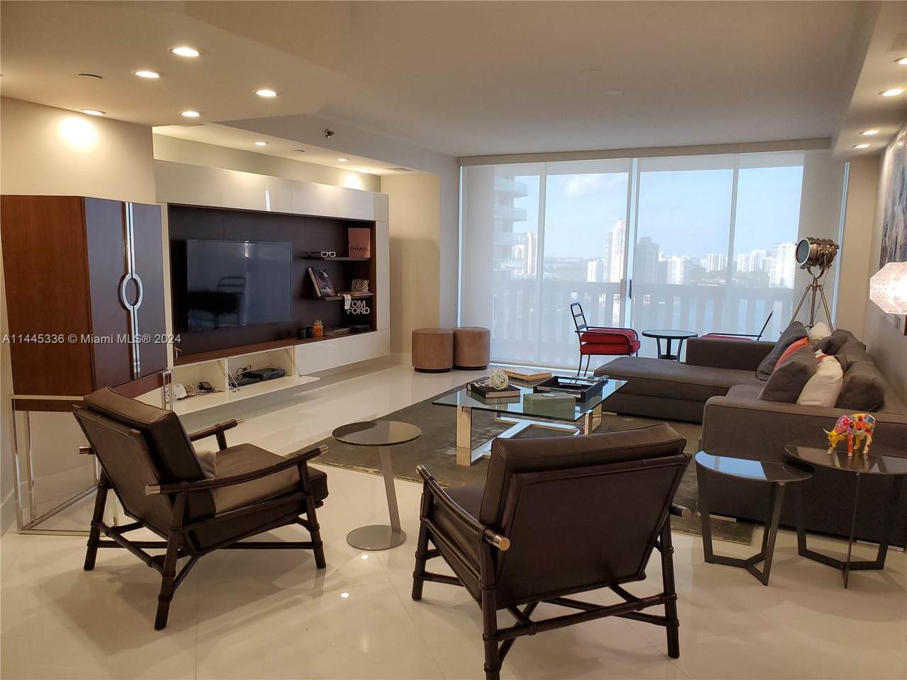 3000 Island Blvd - Photo 1