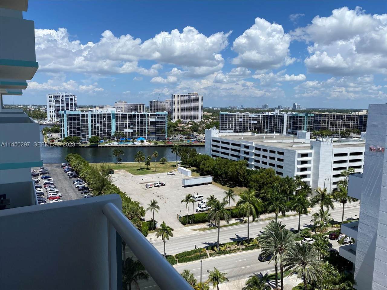 3725 Ocean Dr - Photo 1