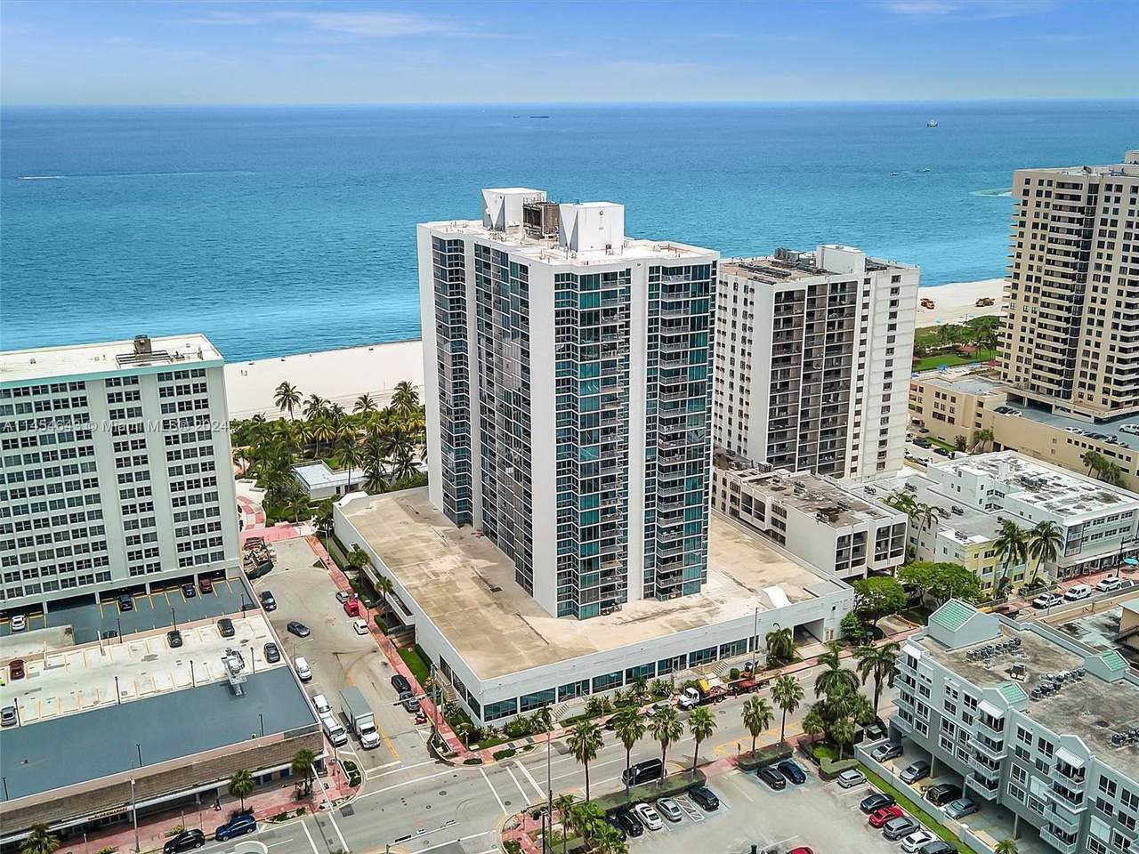 2655 Collins Ave - Photo 1