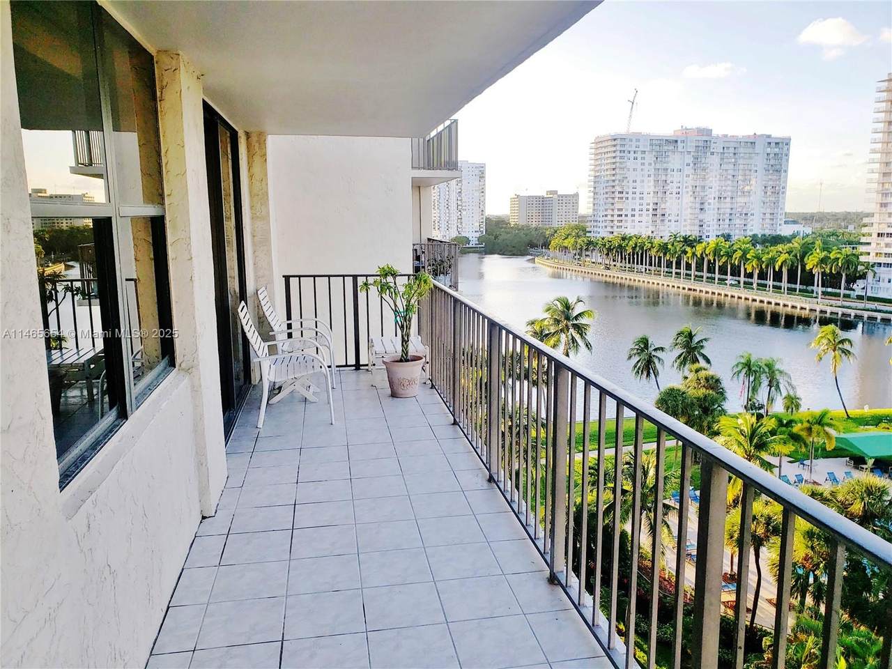https://bt-photos.global.ssl.fastly.net/miami/1280_boomver_2_A11465654-2.jpg