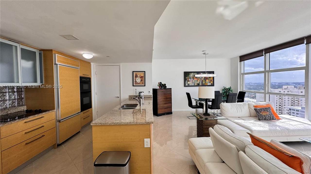 1830 Ocean Dr - Photo 1