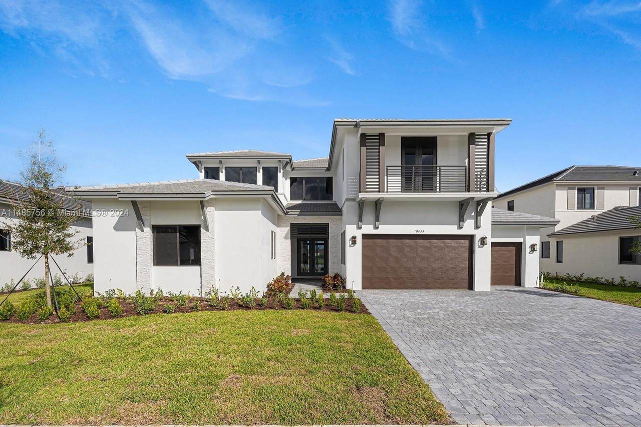 10455 57th Ct - Photo 1