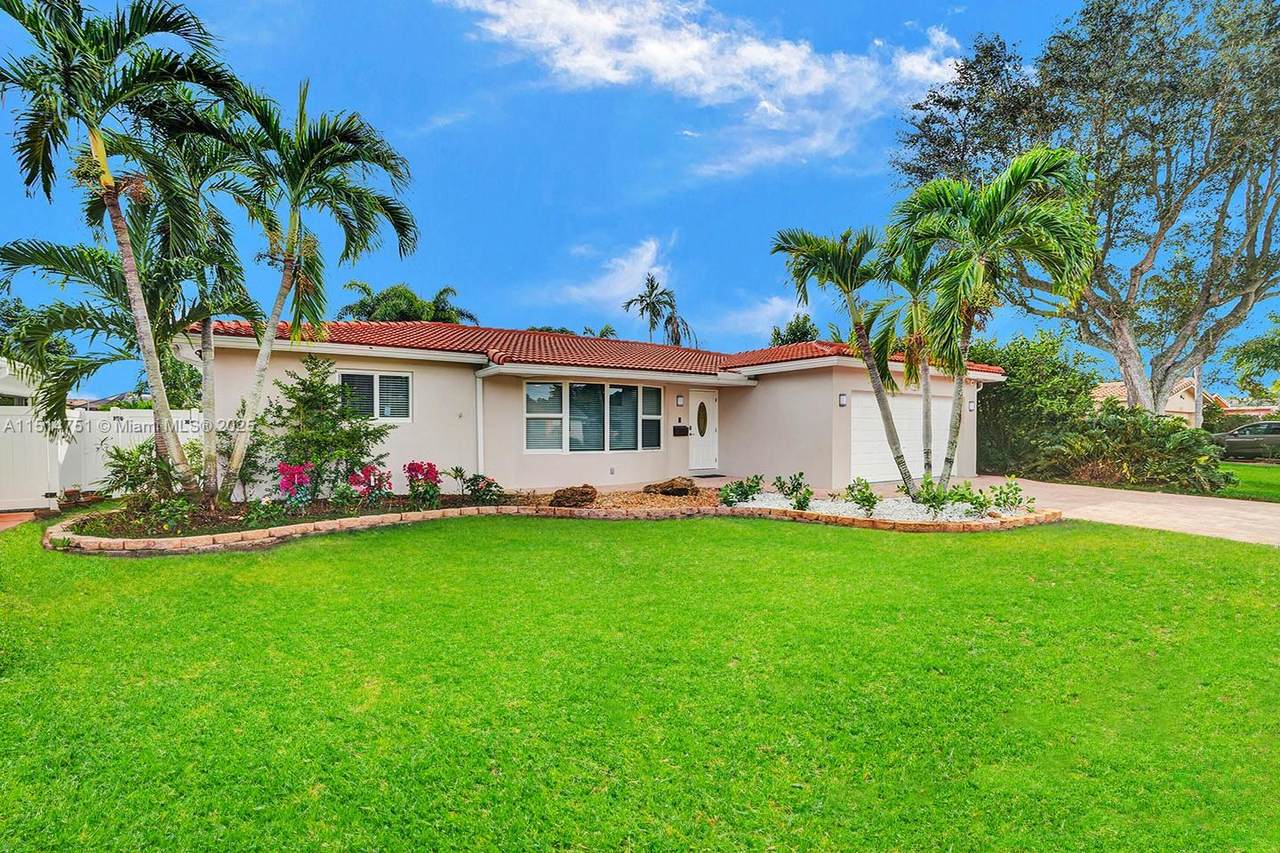 5500 Cleveland St - Photo 1