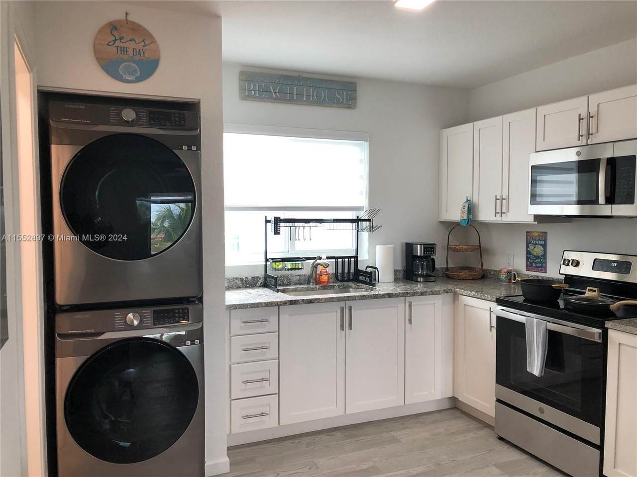 10877 Overseas Hwy - Photo 1