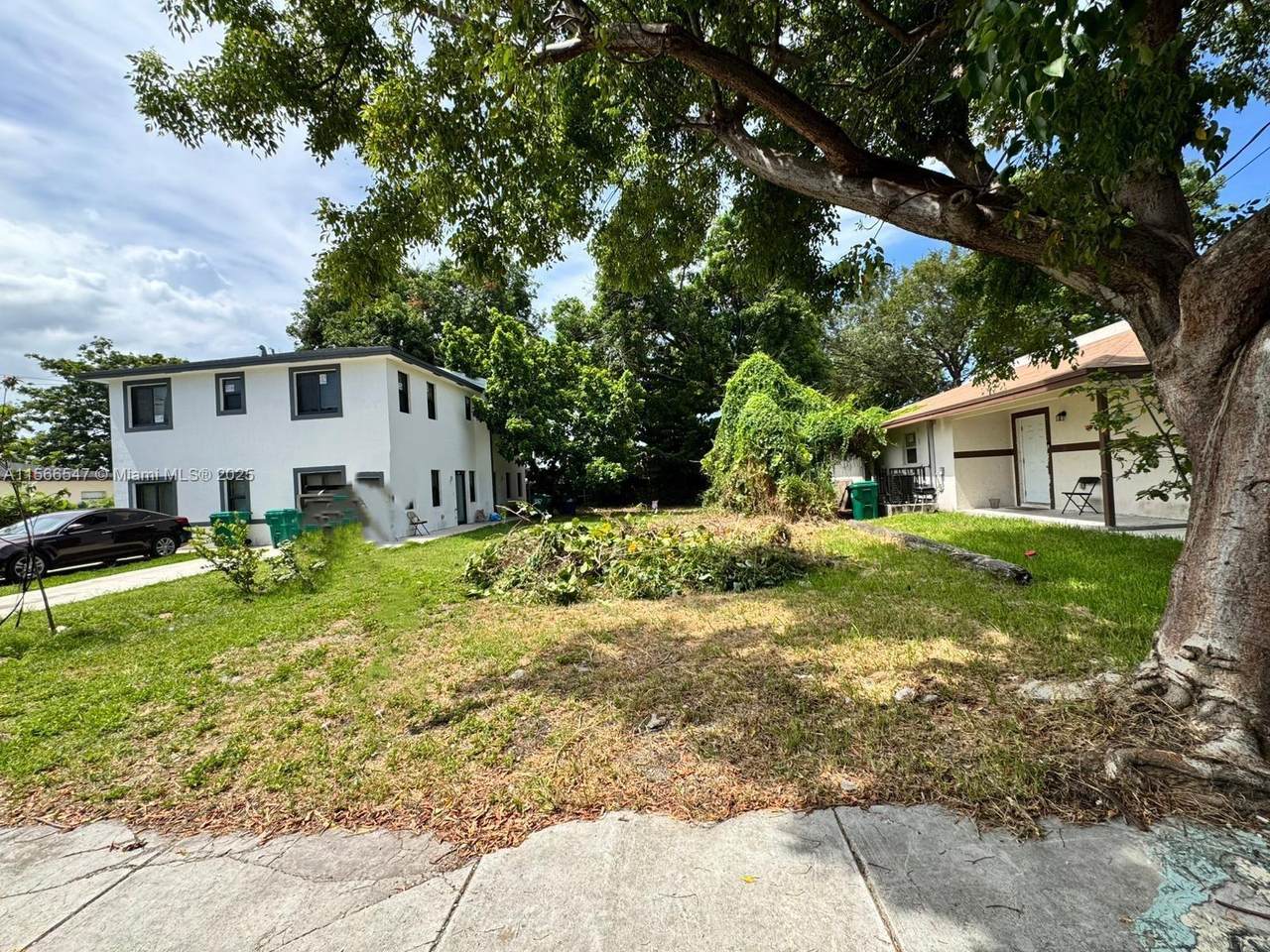 1841 70th St - Photo 1