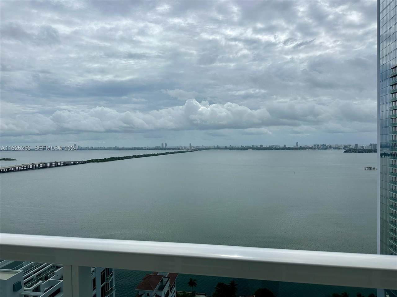 https://bt-photos.global.ssl.fastly.net/miami/1280_boomver_2_A11626259-2.jpg