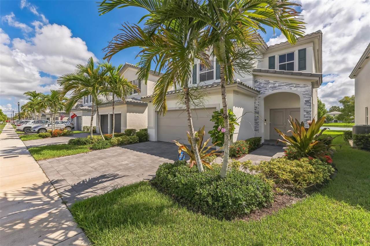 https://bt-photos.global.ssl.fastly.net/miami/1280_boomver_2_A11628805-2.jpg