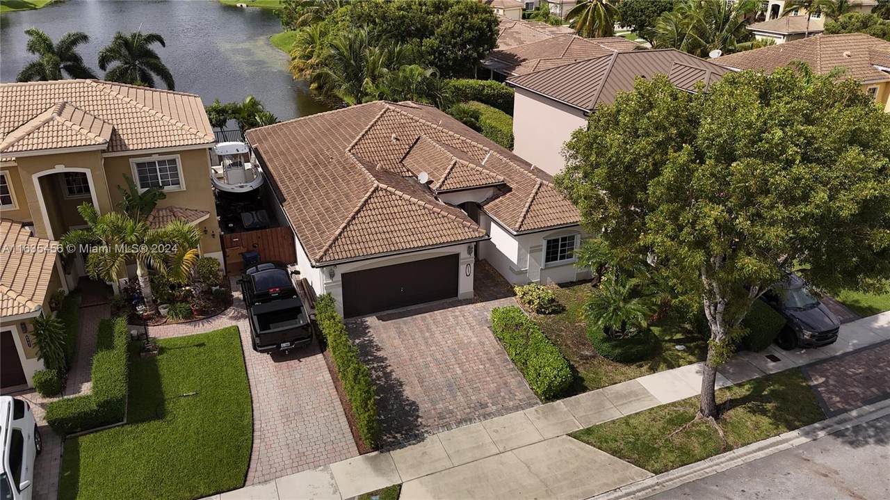 https://bt-photos.global.ssl.fastly.net/miami/1280_boomver_2_A11635456-2.jpg