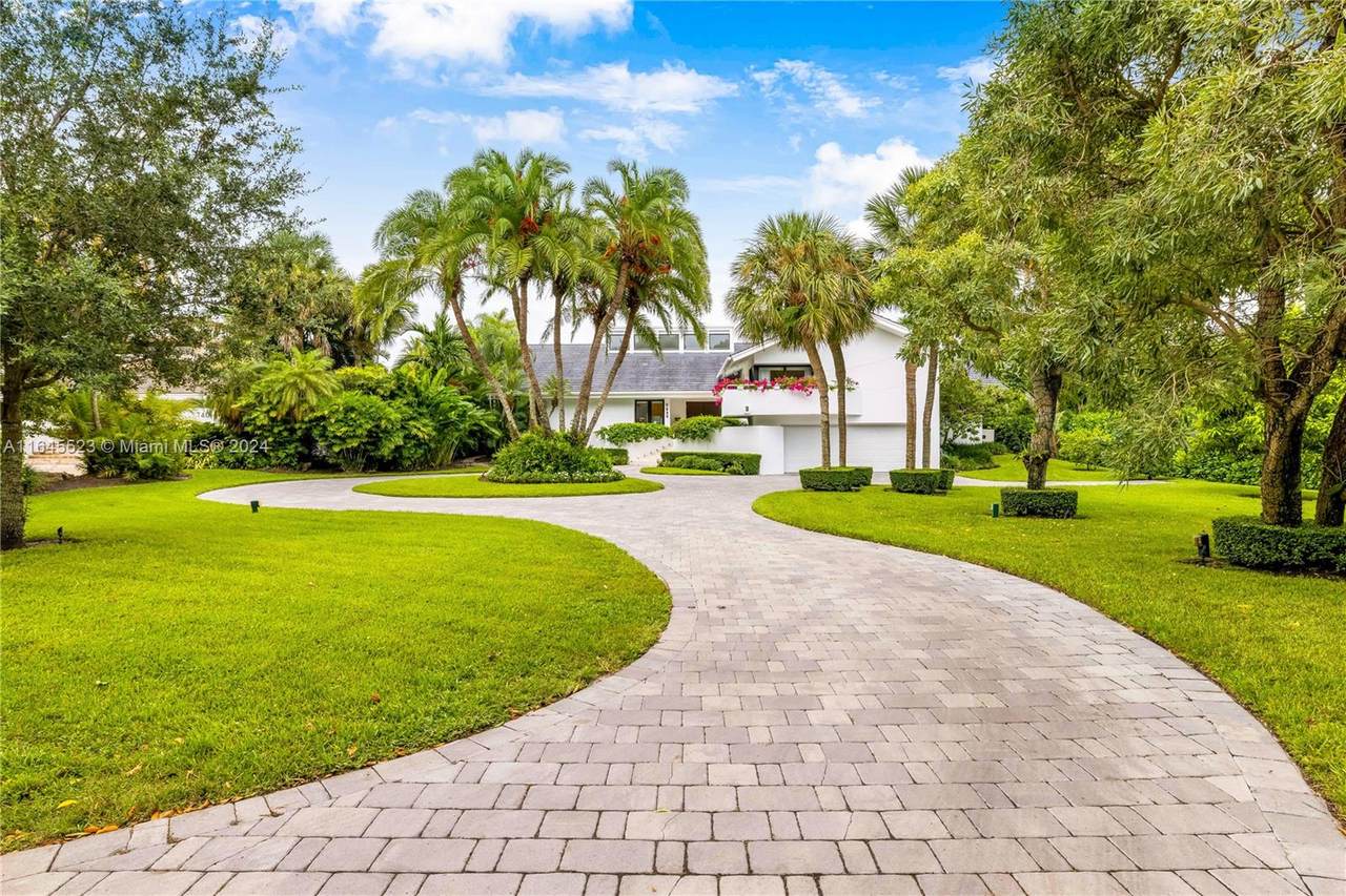 https://bt-photos.global.ssl.fastly.net/miami/1280_boomver_1_A11645523-2.jpg