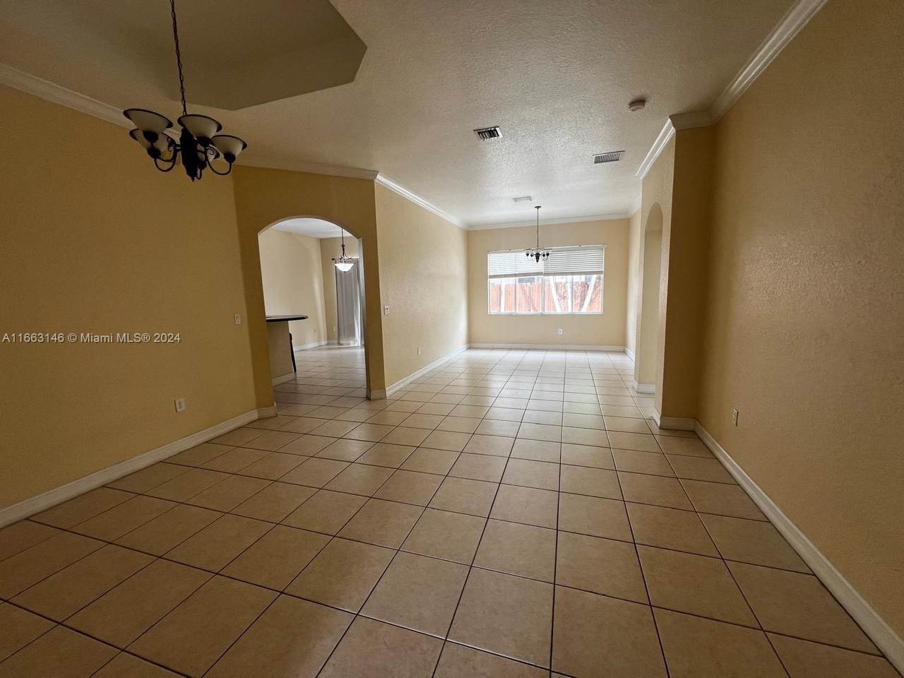 https://bt-photos.global.ssl.fastly.net/miami/1280_boomver_2_A11663146-2.jpg