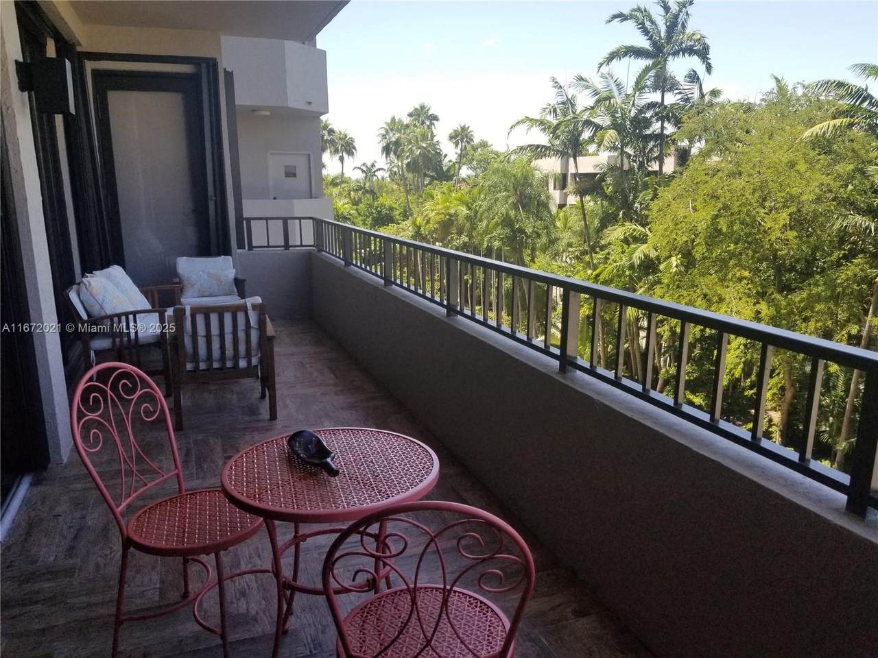 151 Crandon Blvd - Photo 1