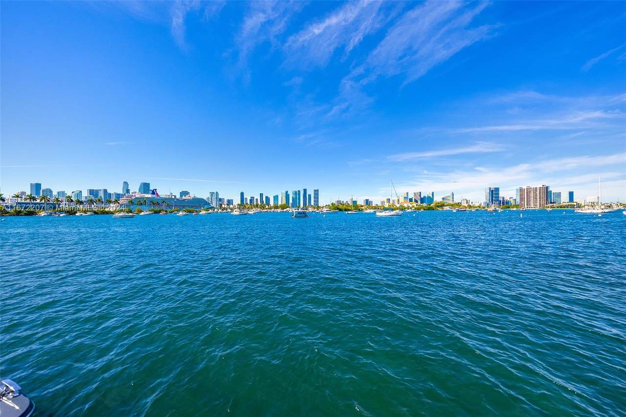 316 Coconut Ln - Photo 1