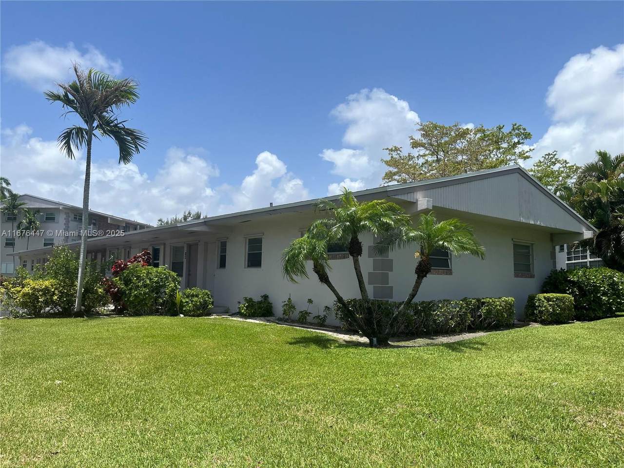 700 Layne Blvd - Photo 1