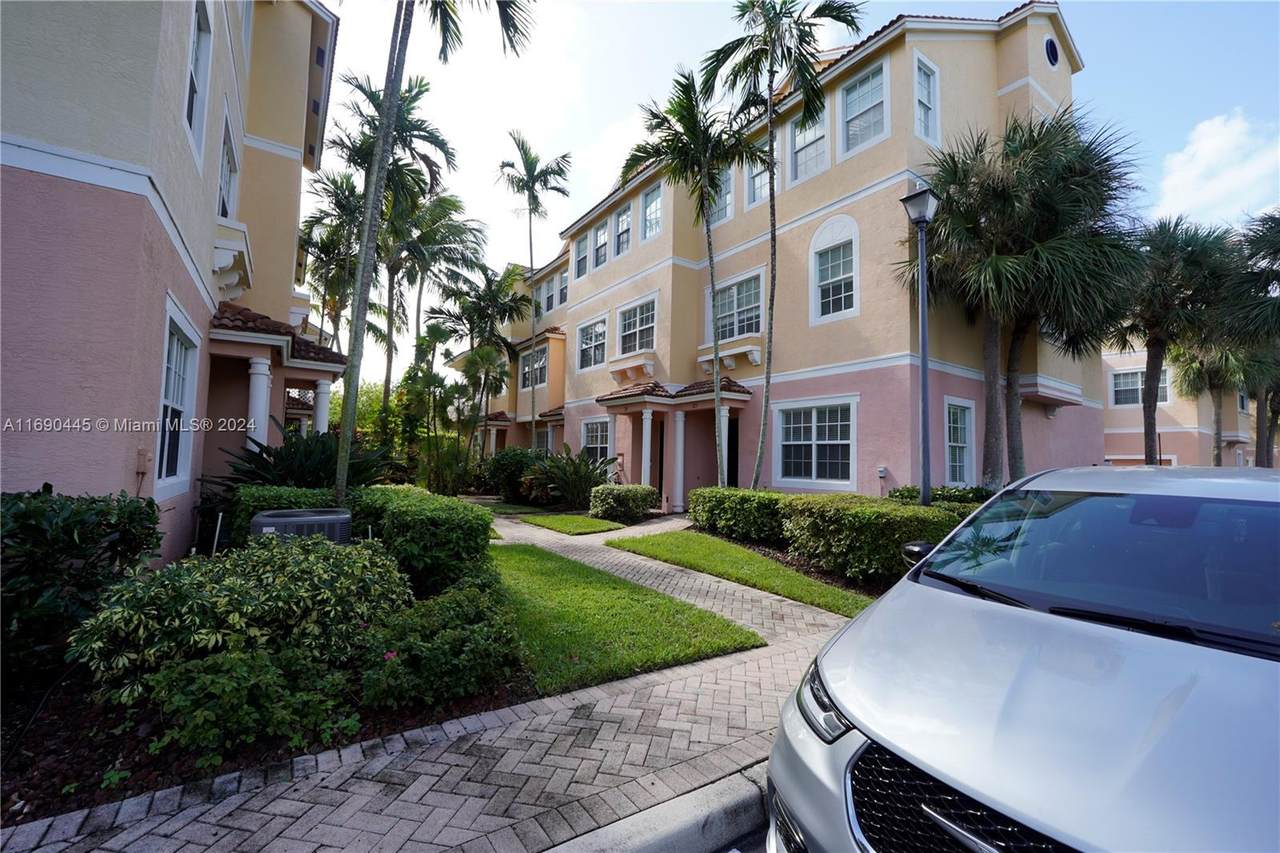 https://bt-photos.global.ssl.fastly.net/miami/1280_boomver_2_A11690445-2.jpg