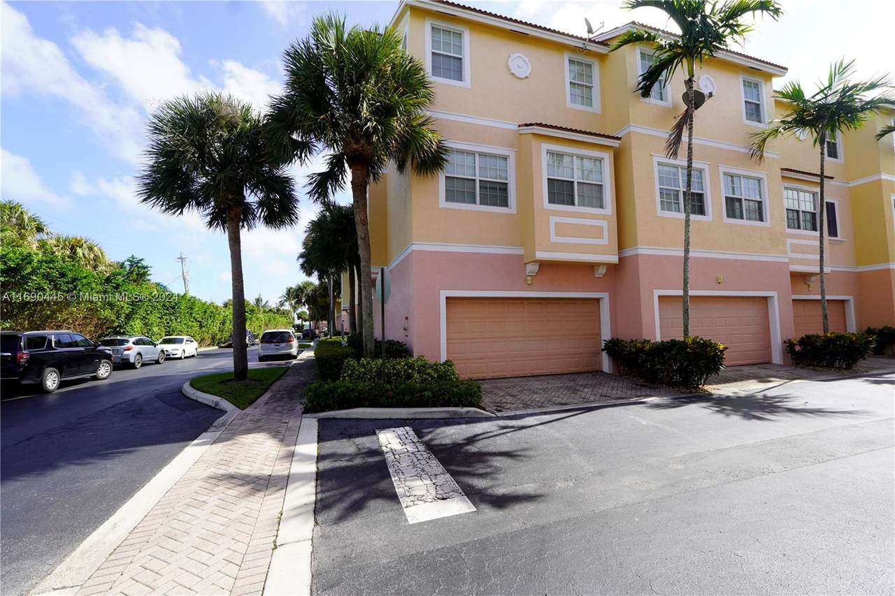 https://bt-photos.global.ssl.fastly.net/miami/1280_boomver_2_A11690445-2.jpg