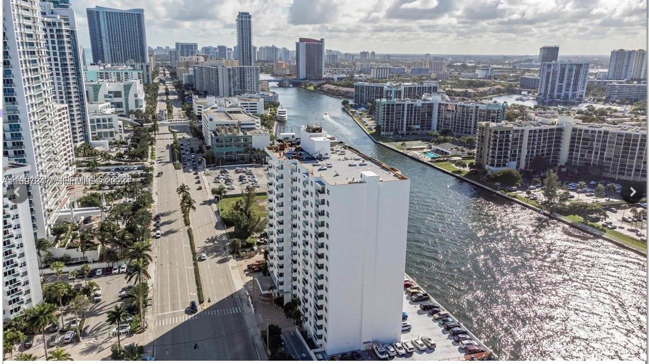 3000 Ocean Dr - Photo 1