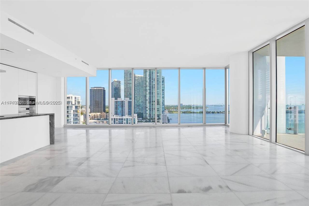 https://bt-photos.global.ssl.fastly.net/miami/1280_boomver_2_A11719701-2.jpg